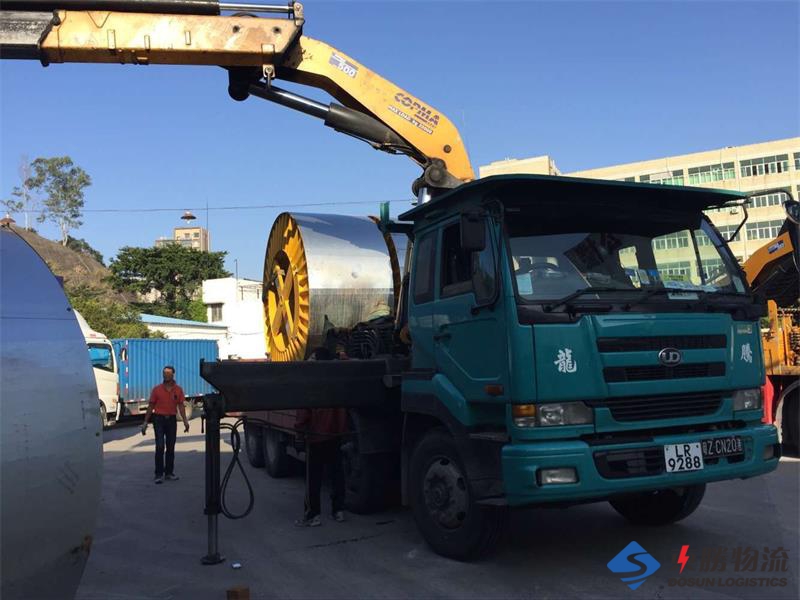 深圳到香港的吊機(jī)車